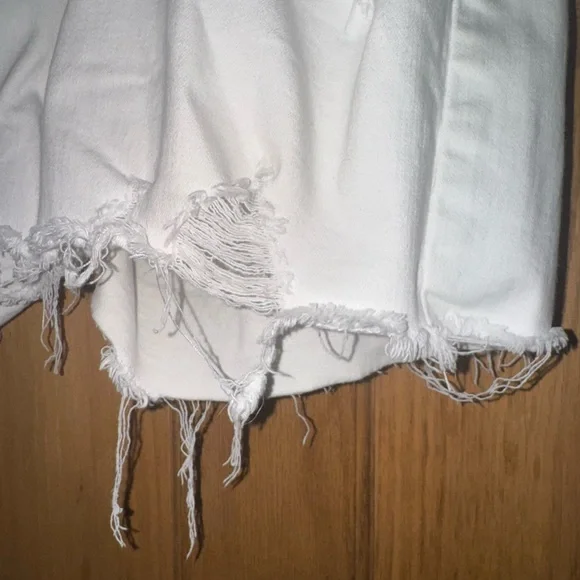 Judy blue women’s high-rise white distressed shorts size large cut off stretch - Picture 4 of 6